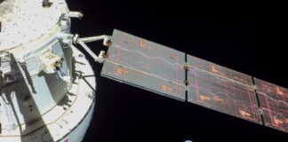 La cápsula Orión rompe el récord de Apolo 13 y se ubica a más de 400.000 km de la Tierra