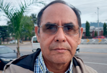 El gremio médico se está haciendo millonario a costa del Estado, dice economista