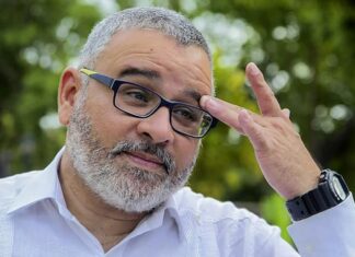 Corte salvadoreña envía a juicio al expresidente Funes y ordenará detención