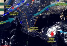Huracán Lisa se encuentra a 100 km al norte de Roatán