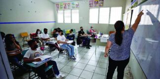 En enero del 2023 se producirá un incremento salarial para docentes