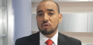 Ministro de Educación anuncia aumento salarial de L1,500 para los maestros