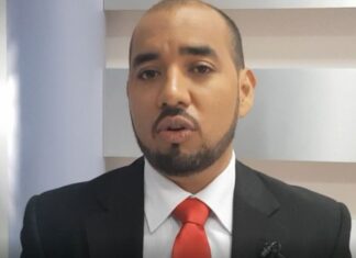 Ministro de Educación anuncia aumento salarial de L1,500 para los maestros