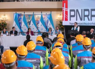 Presidenta Xiomara Castro dice que la ENEE será siempre una empresa pública