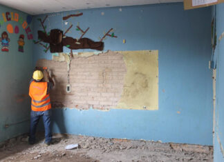 Alrededor de 950 escuelas fueron reparadas durante el 2022, de acuerdo al FHIS