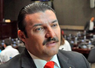 Diputados abuchean y llaman “cínico” a Rasel Tomé durante sesión legislativa