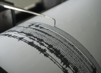 Un sismo de magnitud 4,5 sacude la costa central de Ecuador