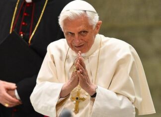 Benedicto XVI pide perdón en su testamento a quienes haya podido dañar