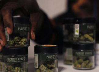 Abre la primera tienda legal de marihuana en Nueva York