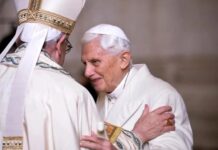 Benedicto XVI está «lúcido» aunque grave, dice el Vaticano