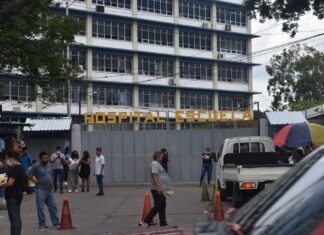 Al menos diez casos de Covid-19 atienden a diario el Hospital Escuela