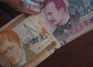 El sector obrero sigue a la espera de una convocatoria para revisar el reajuste salarial