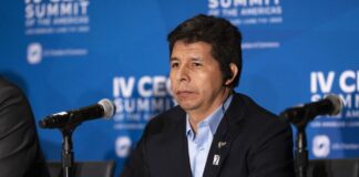 Juez peruano dicta siete días de detención preliminar contra Pedro Castillo