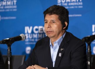 Juez peruano dicta siete días de detención preliminar contra Pedro Castillo