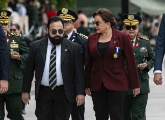 Luis Redondo pide a la presidenta Castro “cuidarse” para que la política de la ONU no pueda intervenir en la CICIH