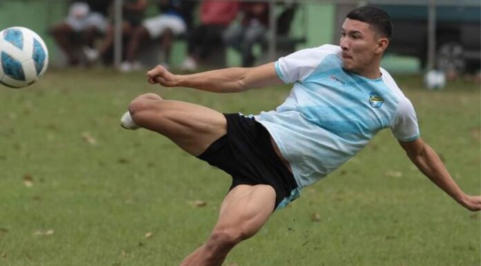 El volante hondureño Kevin López queda fuera del Comunicaciones de Guatemala