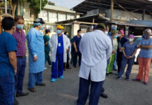 Médicos del Seguro Social se suman a protestas de su gremio