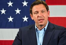 DeSantis es demandado en Florida por el envío de inmigrantes a Massachusetts