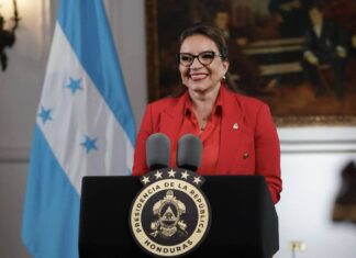 La presidenta Xiomara Castro prohíbe los “Bonos Navideños” y otros regalos con fondos del Estado