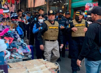 El Ministro de Seguridad encabeza las operaciones en mercados capitalinos y asegura que hay una baja en el delito de extorsión