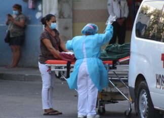 De dos a tres personas mueren a diario por Covid-19 en el país, según médicos