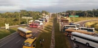 Transportistas podrían ir a paro este martes si el gobierno no les hace efectivo el pago pendiente, dice el dirigente Jorge Lanza