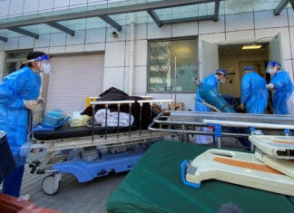 Desbordados los hospitales en China por la ola de casos de COVID-19