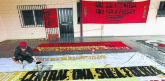 Gobierno y Centrales obreras reanudan negociaciones