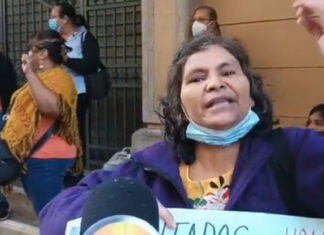 Empleados de Hondutel realizan toma en la Secretaría de finanzas exigiendo pago de salarios