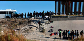 El flujo de migrantes crece 40 % en la frontera sur de México rumbo a fin de año