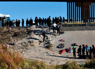 El flujo de migrantes crece 40 % en la frontera sur de México rumbo a fin de año