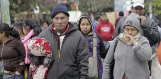 Abundante nubosidad y viento fresco genera bajas temperaturas y lluvias débiles, según Cenaos