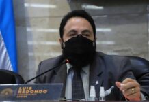 Abogado Leonel Núñez dice que la falta de liderazgo de Luis Redondo en el congreso, denota que le quedó grande la camisa