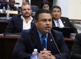 Denuncian que de aprobarse presupuesto los ministros estarán autorizados a realizar contrataciones directas sin licitaciones