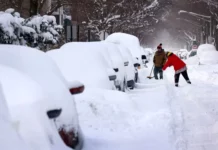 La gran tormenta de EEUU deja a miles de personas sin luz y sin poder volar