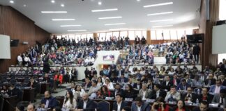 Diputados hondureños siguen sin llegar a acuerdos para elegir los nuevos magistrados de la CSJ