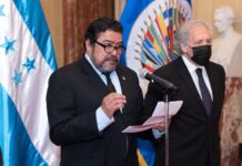 Por acoso sexual e intimidación denuncian a Roberto Quesada, embajador de Honduras ante la OEA