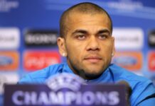 Dani Alves ingresa en prisión por violar presuntamente a una mujer en Barcelona