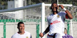 Olimpia, que dirige el argentino Troglio, líder del Clausura en Honduras