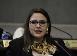 Exdiputada Karla Medal dice que por el tipo de cláusulas, es difícil rescindir el contrato del peaje con Covi Honduras