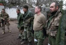 Rusia y Ucrania canjean a 100 prisioneros de guerra de ambos bandos