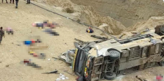 Al menos 20 muertos en el norte de Perú, tras caer autobús por precipicio