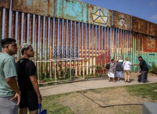 EE. UU. reanuda construcción de muro en el fronterizo Parque de la Amistad