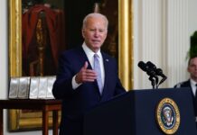 EE.UU. investiga documentos clasificados encontrados en una oficina de Biden