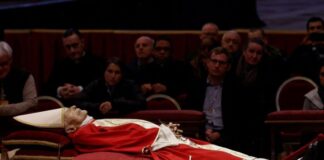 Benedicto XVI será enterrado en la antigua tumba de Juan Pablo II