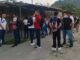Decenas de jóvenes abarrotan maquilas en busca de trabajo