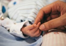 Piden 50 años de cárcel para salvadoreña que sufrió parto extrahospitalario