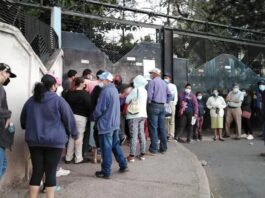 Hospital Mario Mendoza cumple seis semanas sin atención médica y pacientes reaccionan molestos