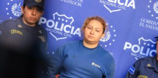 La Policía captura a una mujer por asesinar a hija de 8 años en El Salvador