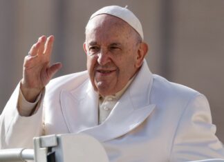 Papa Francisco: «Las armas de la paz son el encuentro, el diálogo, la acogida»
